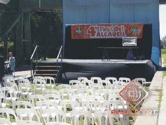 Alquiler de escenario con respaldo y laterales de 3mts x 14mts Alquiler de escenarios