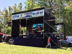 Escenario de 2,57 x 5,14 con techo Alquiler de escenarios